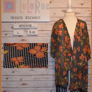 Gorgeous floral Monroe